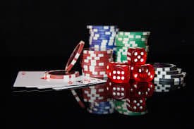 Antarmuka aplikasi mobile labutoto menampilkan menu kasino langsung dan opsi sportsbook